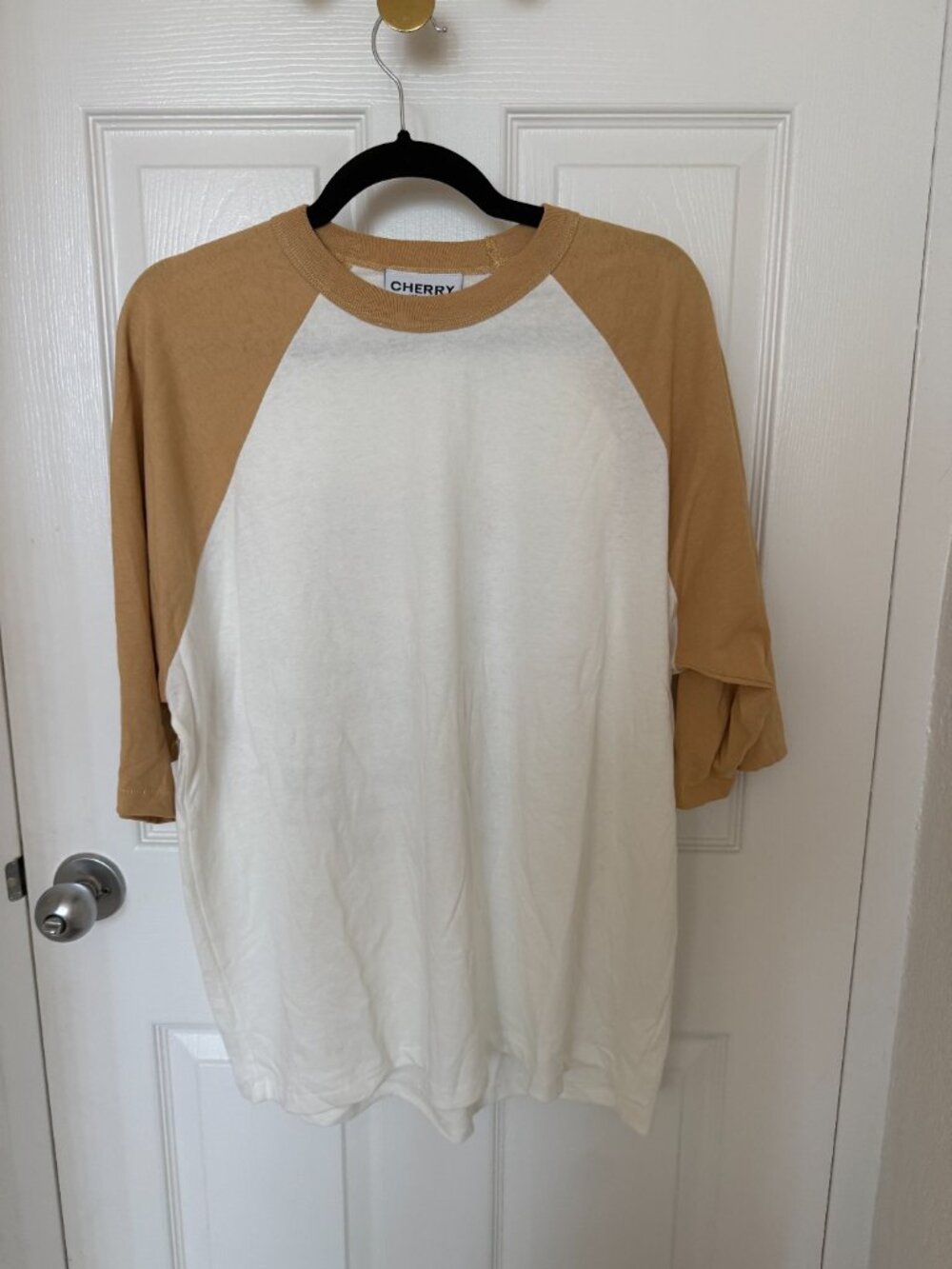 NWOT Cherry LA Baseball T-shirt (Size M) - Picture 3 of 4